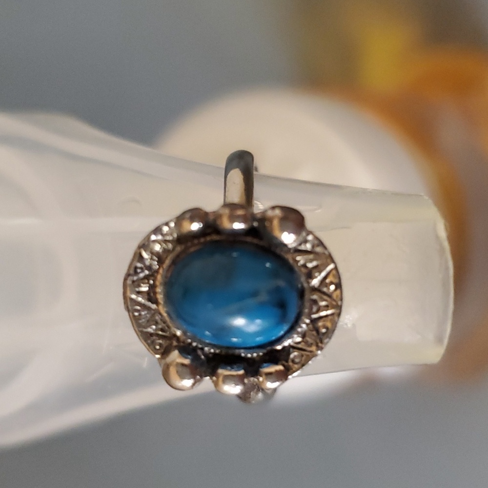 Turquoise and silver ring with 6 silver beads and large gemstone